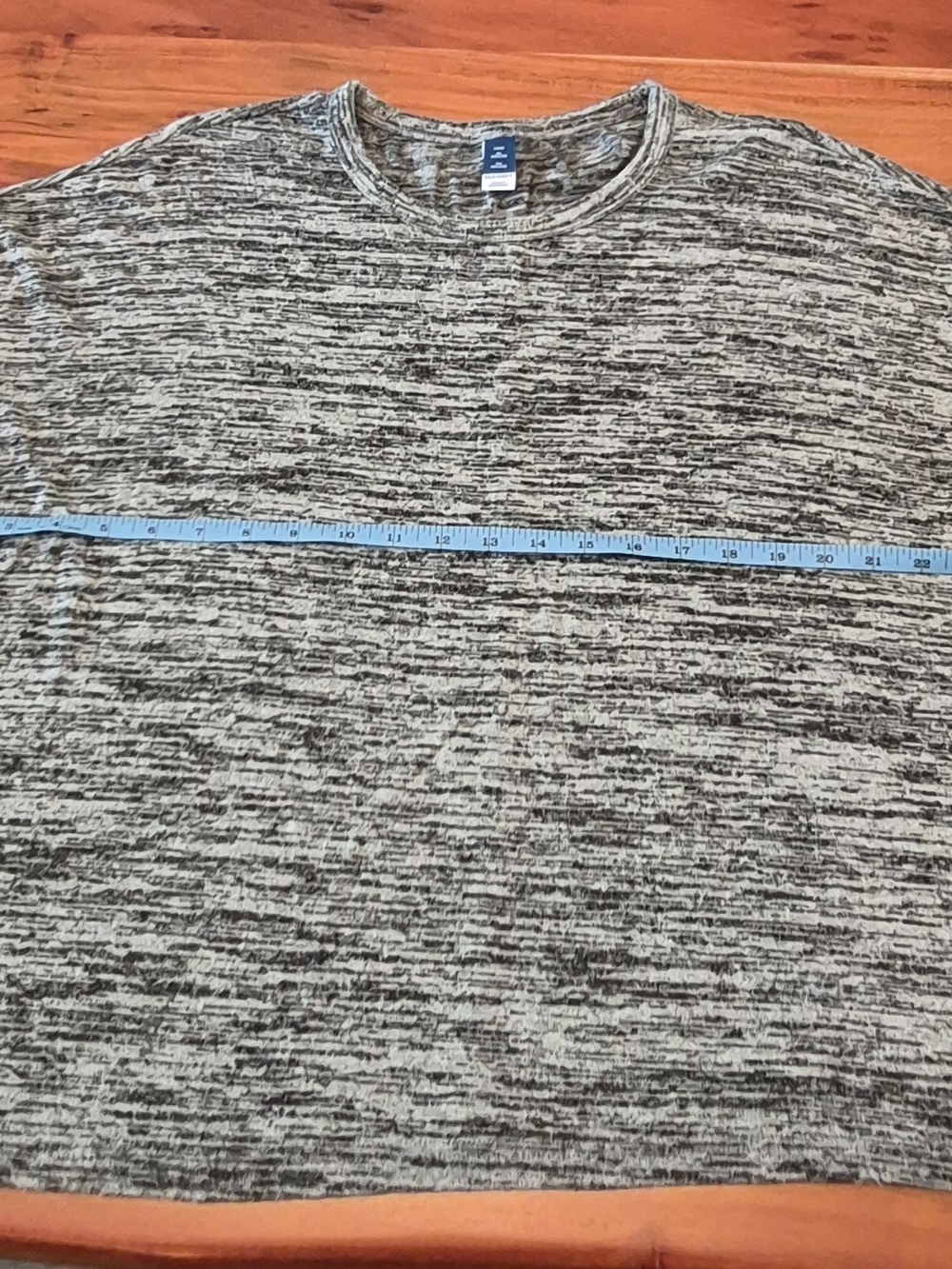 Men's Heathered Black & White Crew Neck Shirt